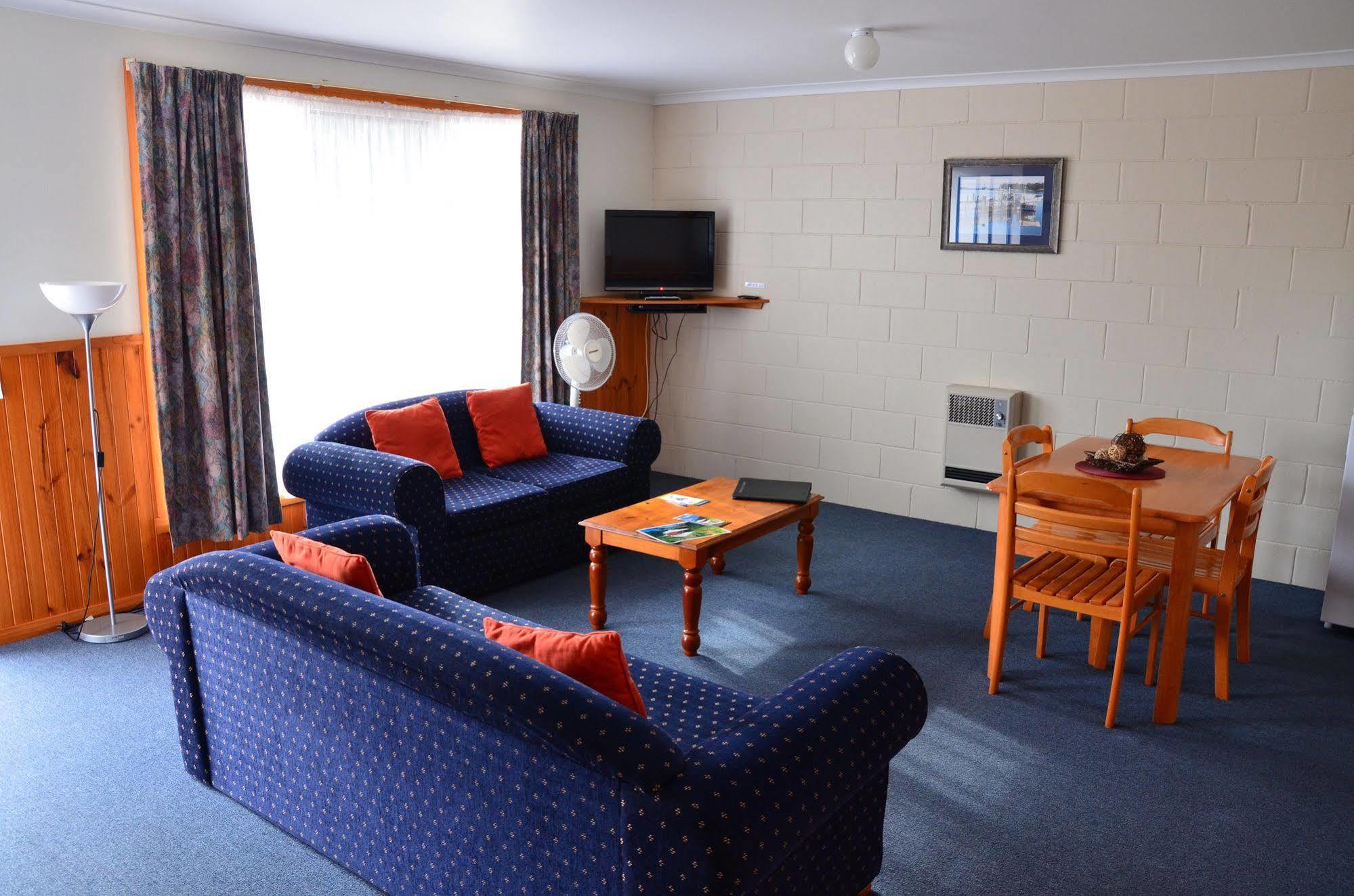 Castaway Holiday Apartments Strahan Exterior foto