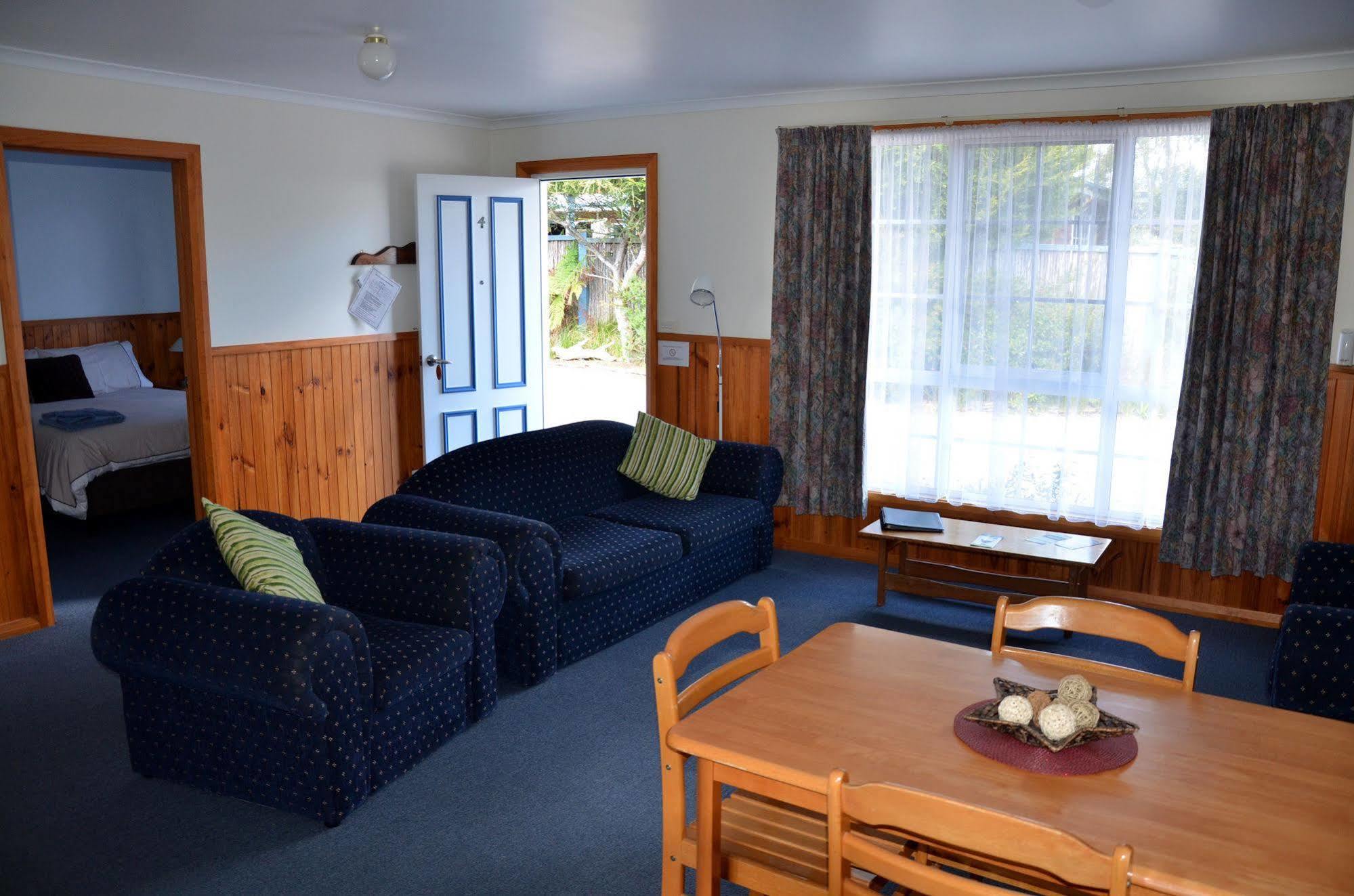 Castaway Holiday Apartments Strahan Exterior foto